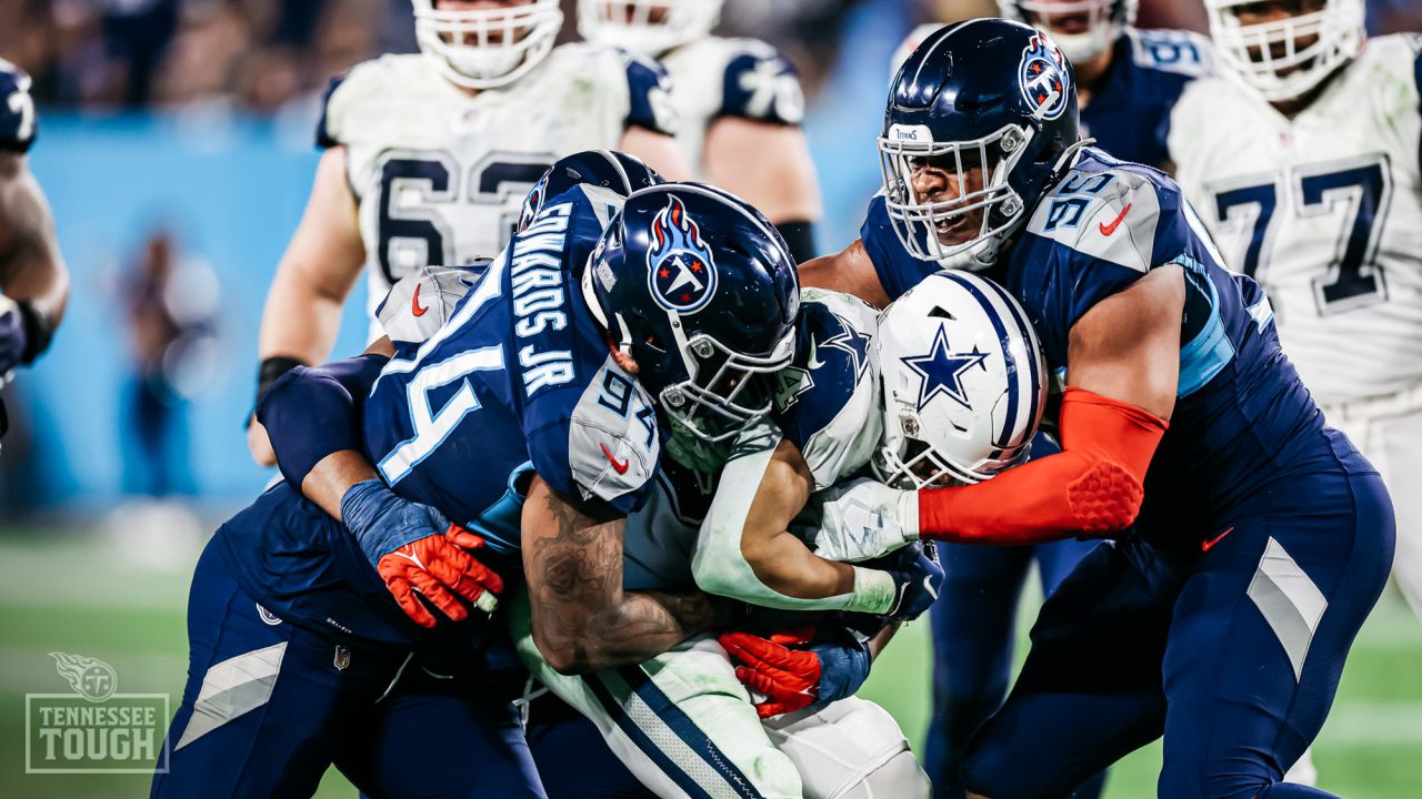 Tennessee Titans' Joshua Dobbs throws first career TD in tight