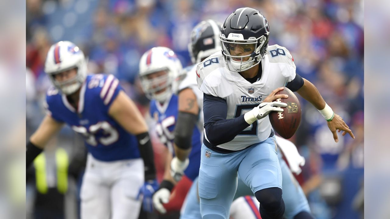 Baltimore Ravens wide receiver Chris Moore (10) carries the ball past  Buffalo Bills linebacker Tremaine Edmunds (49) during the first half of an  NFL football game between the Baltimore Ravens and …