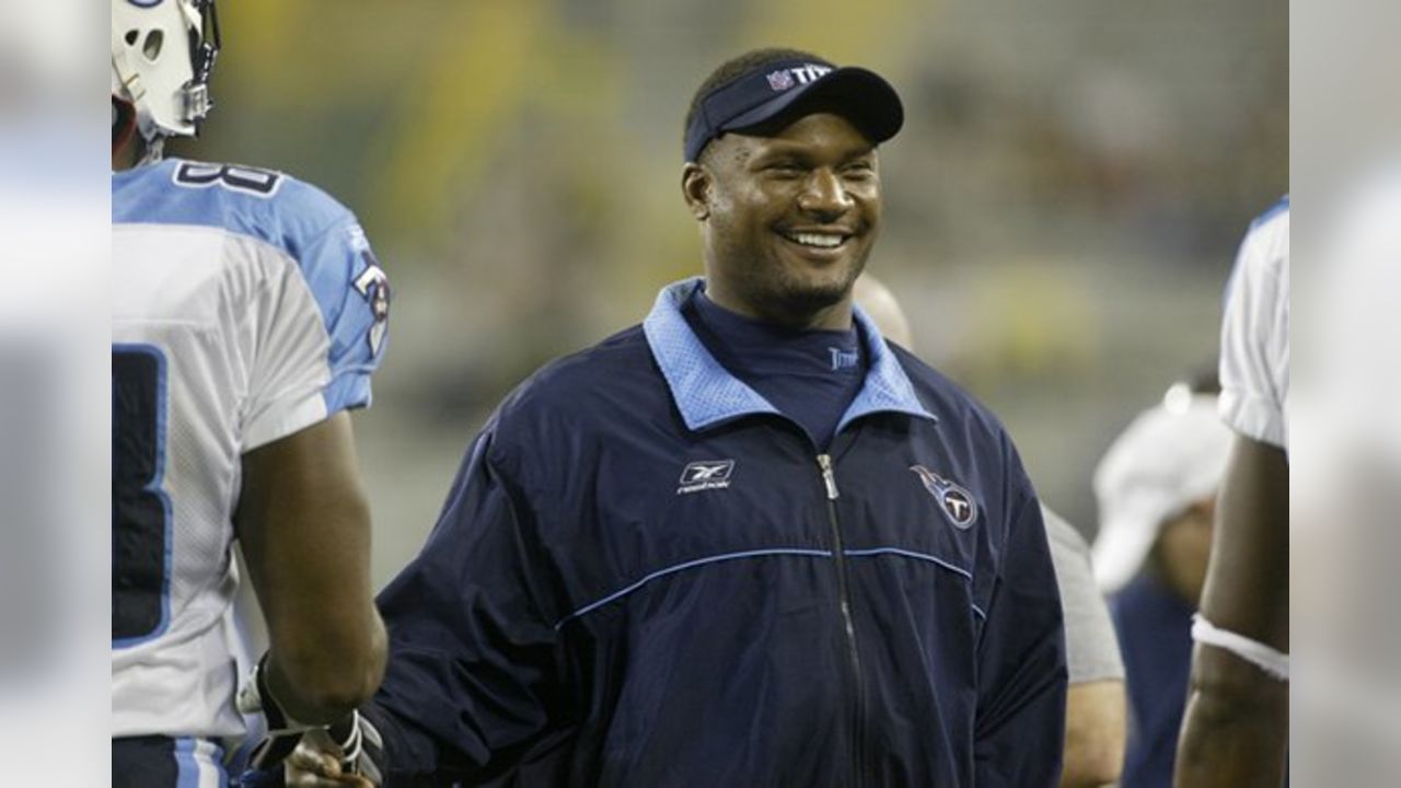 Tennessee Titans on X: Remembering Steve McNair on what would have been  his 47th birthday. 