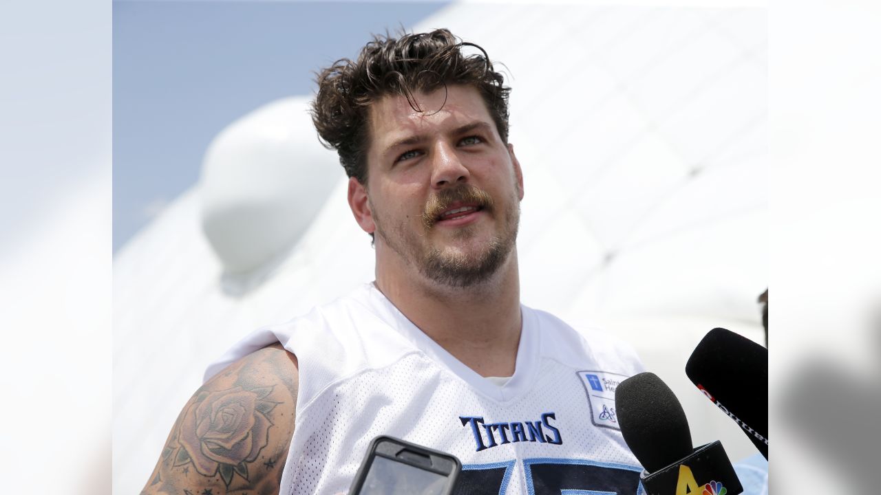 Taylor Lewan Tennessee Titans 2014 2022 Once A Titan, Forever A Titan Thank  You For The Memories Signatures Shirt - Limotees