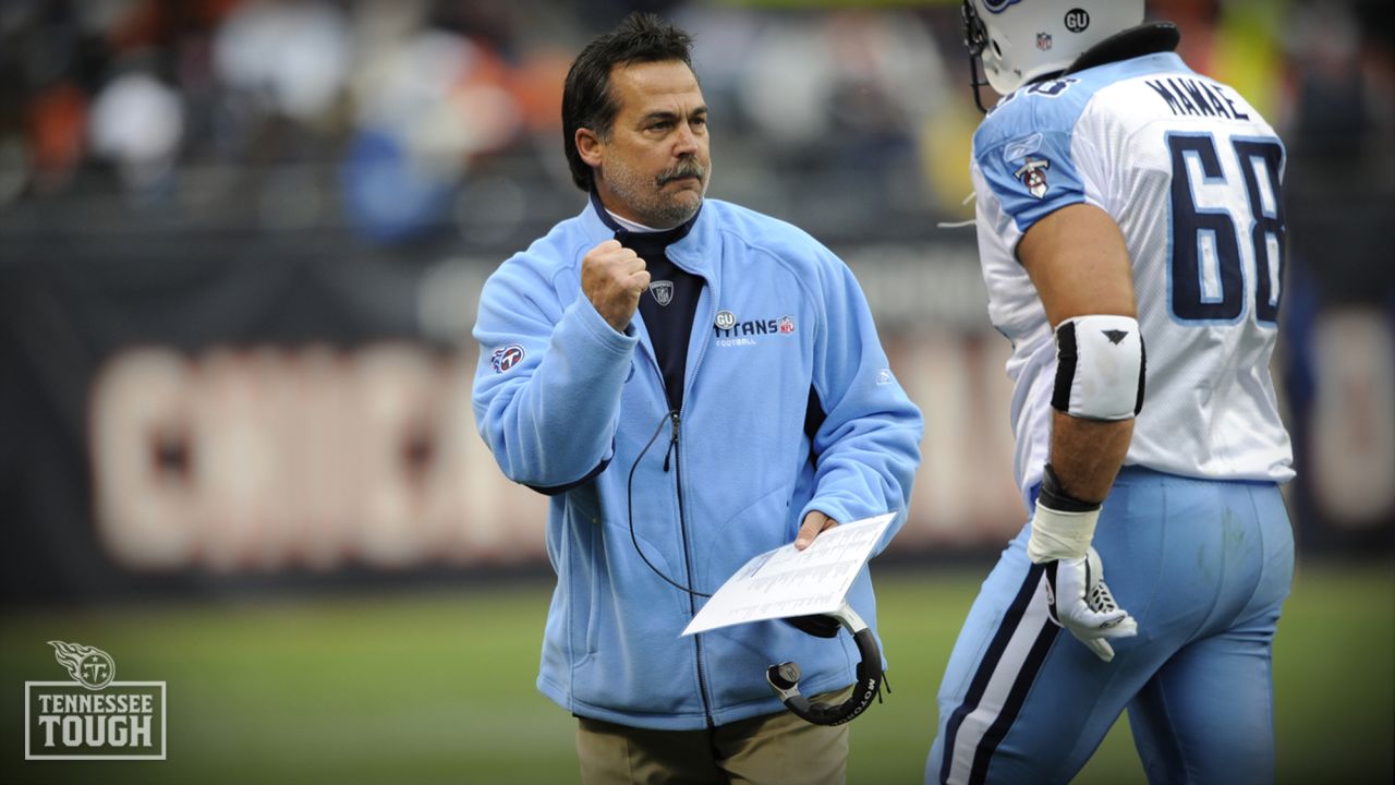 Tennessee Titans induct Fisher, Reese into franchise's Ring of Honor