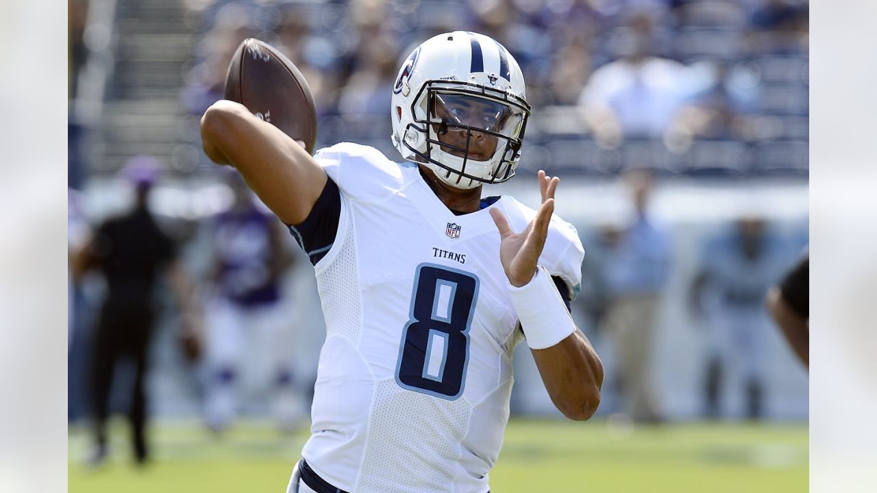 Tennessee Titans fans convert Marcus Mariota jersey to Adrian Peterson