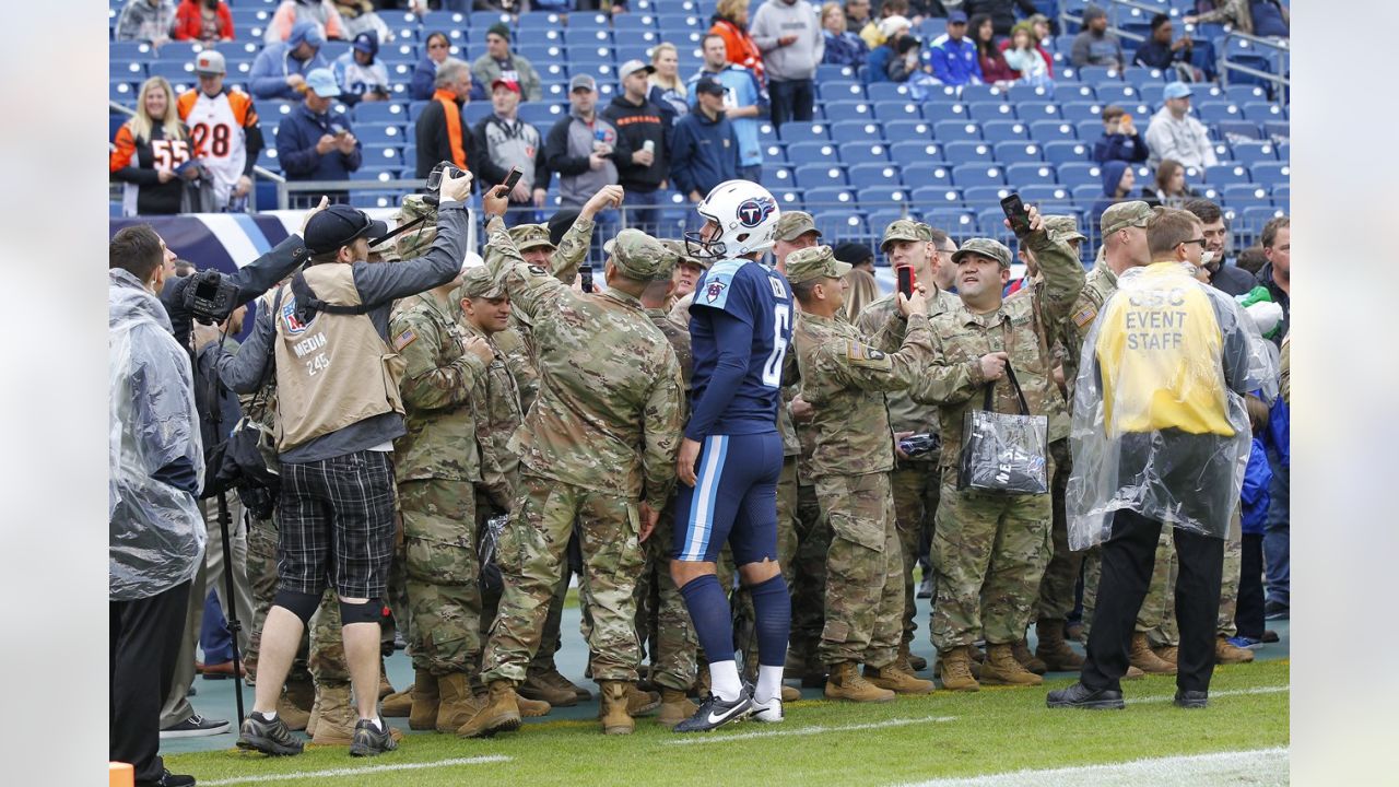 DVIDS - News - Ft. Campbell Soldiers honored at Tennessee Titans game