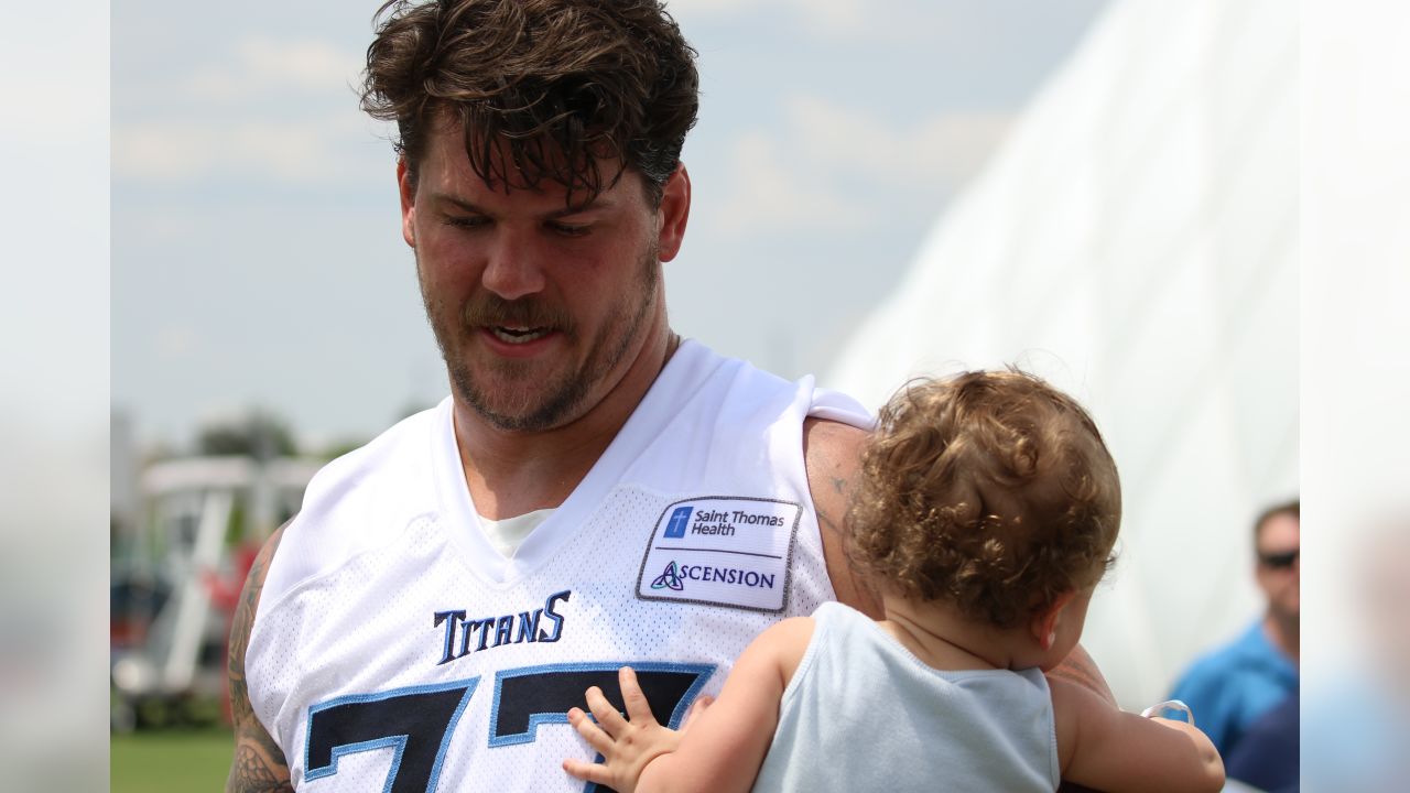 Taylor Lewan Tennessee Titans 2014 2022 Once A Titan, Forever A Titan Thank  You For The Memories Signatures Shirt - Limotees