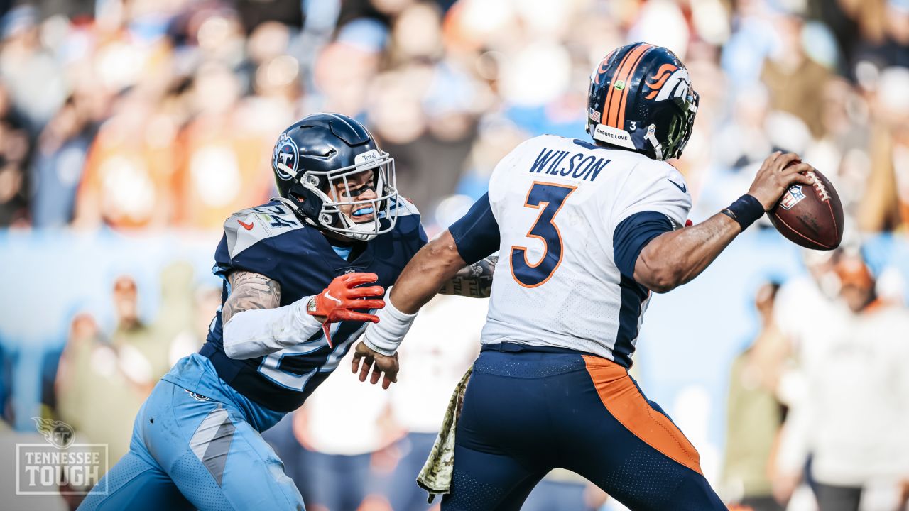 Titans Find a Way in 17-10 Win Over the Broncos