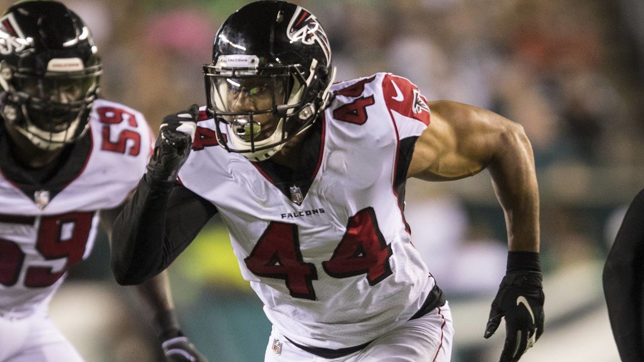 NFL Free Agency: Titans sign Vic Beasley to one-year deal - Music City  Miracles