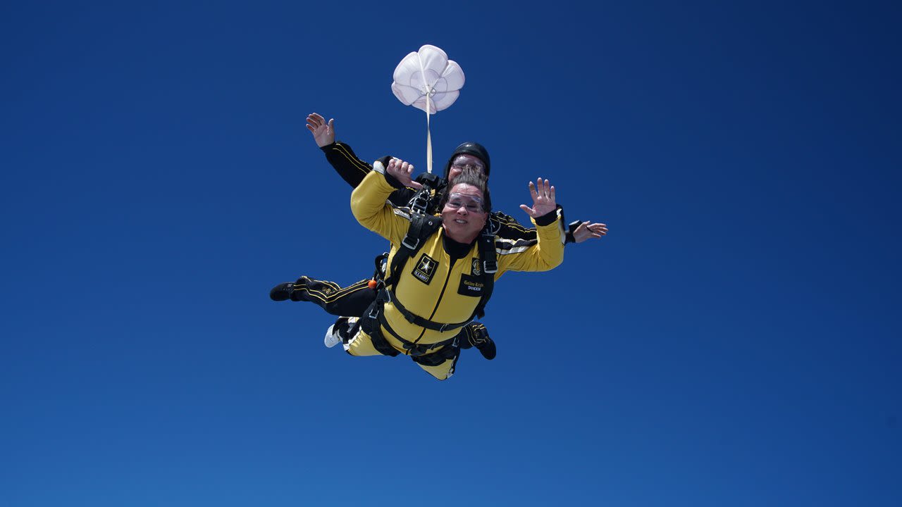 Titans owner skydives with Army's Golden Knights