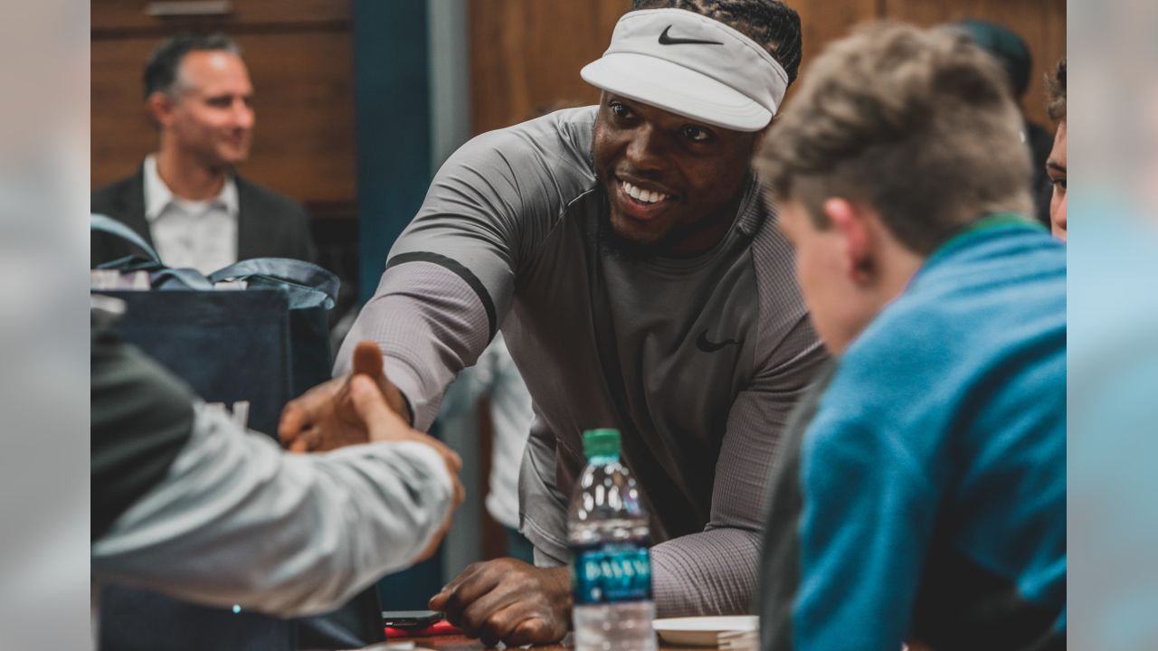 King Gives Bling: Titans RB Derrick Henry Rewards His Offensive Linemen  With Rolex Watches