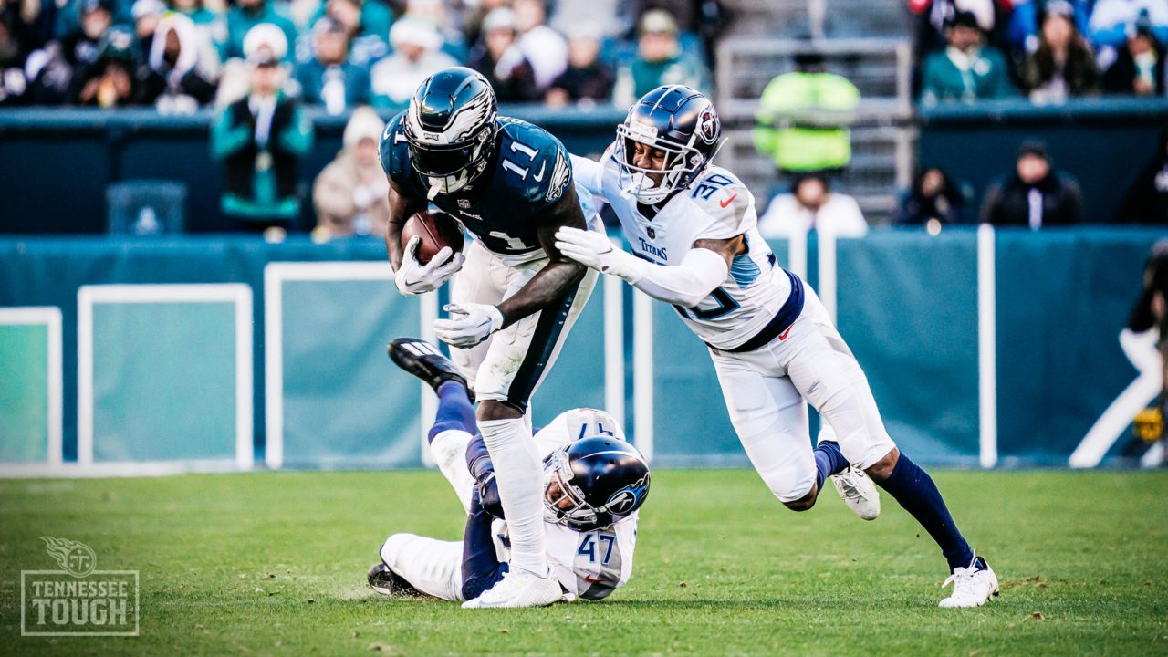 Titans Drop Second Straight, This One a 35-10 Loss to the Eagles