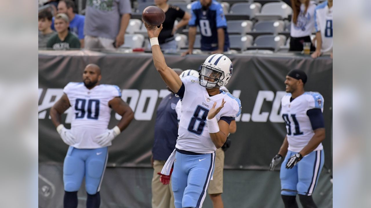 East Rutherford, New Jersey, USA. 13th Dec, 2015. Tennessee Titans  quarterback Marcus Mariota (8) in action prior to the NFL game between the Tennessee  Titans and the New York Jets at MetLife