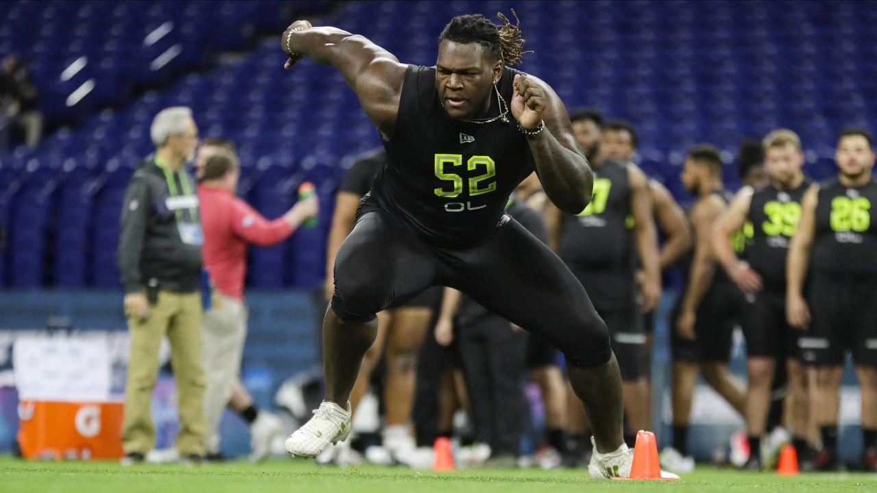 Tennessee Titans' 2020 first-round pick Isaiah Wilson says he's 'done with  football as a Titan' in since-deleted tweet - ESPN