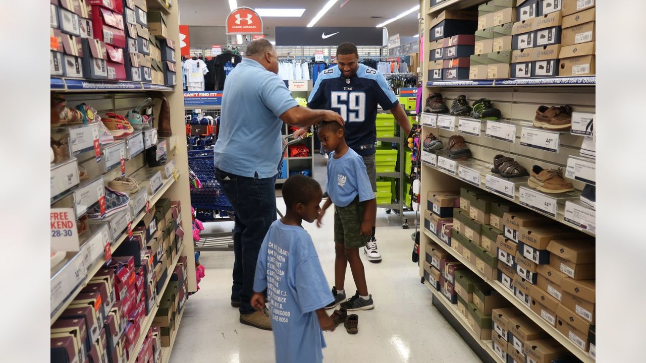 Tennessee Titans on X: Congratulations to Wesley Woodyard (@WoodDro52) on  being named the #Titans nominee for the Walter Payton @NFL Man of the Year  award. #WPMOY #TitanUp Story 