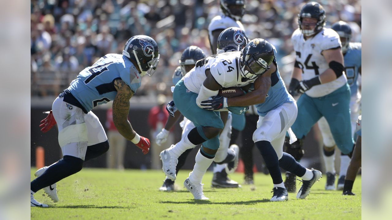 Titans Veteran LB Wesley Woodyard Lauded By Coaches, Teammates for His  Selfless, Winning Approach