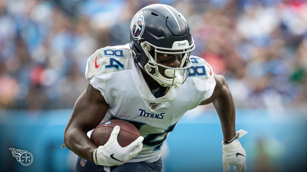 NASHVILLE, TN - SEPTEMBER 26: Tennessee Titans Offensive Guard Nate Davis  (64) runs onto the field during player introductions at an NFL Game between  the Indianapolis Colts and Tennessee Titans on September