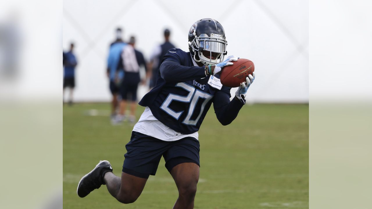 Tennessee Titans sign former CSU running back Dalyn Dawkins to active roster