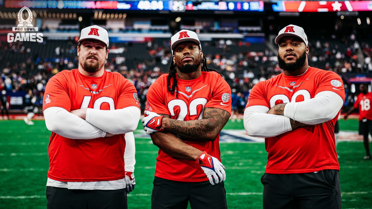 From the Pro Bowl: Titans RB Derrick Henry, Raiders RB Josh Jacobs Become  Teammates, and Buddies Built By Bama