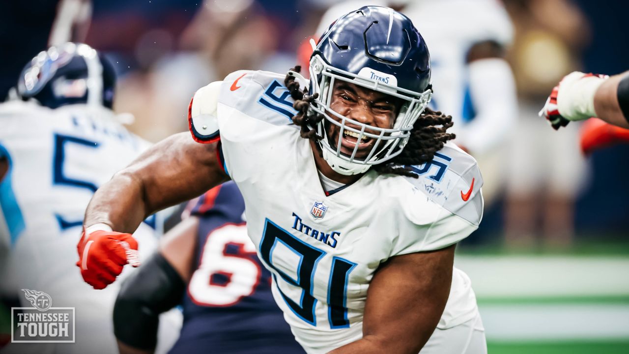 Tennessee Titans nose tackle Teair Tart (93) comes off the field after an  NFL football game against the Miami Dolphins, Sunday, Jan. 2, 2022, in  Nashville, Tenn. (AP Photo/John Amis Stock Photo - Alamy