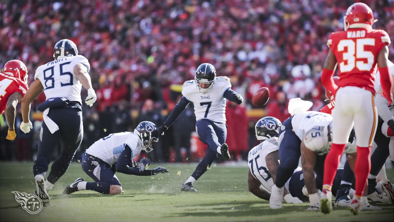 Tennessee Titans fall 35-24 to Kansas City Chiefs in AFC