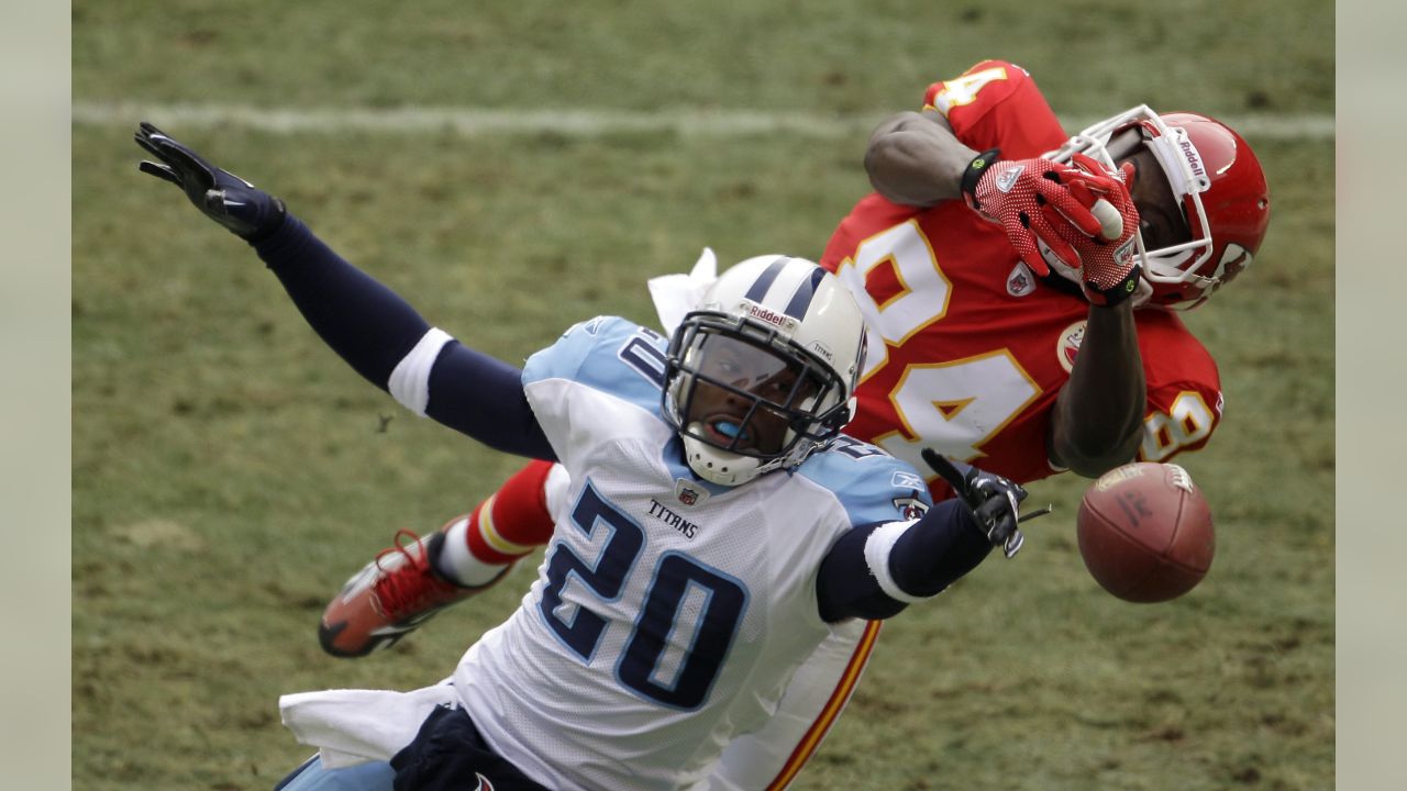 2012 NFL Free Agency: Tampa Bay Buccaneers interested in Cortland Finnegan?  - Bucs Nation