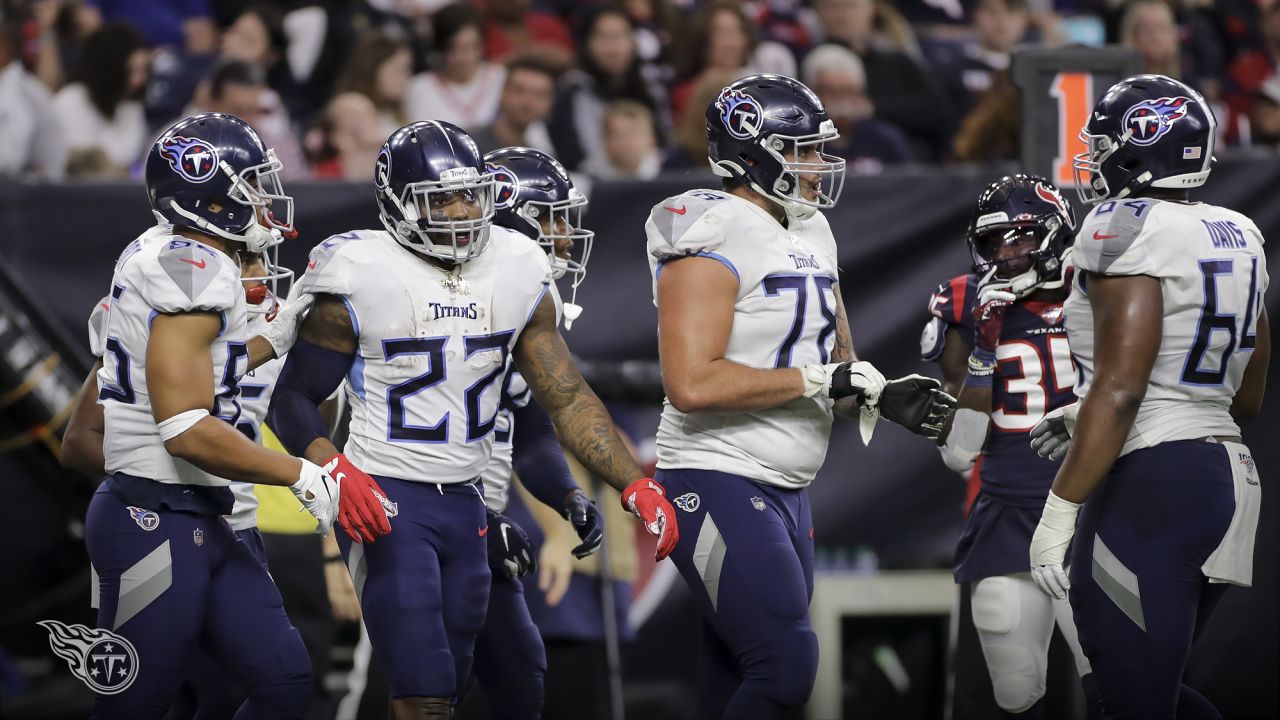 Derrick Henry, Titans punch out Texans 28-14, punch playoff ticket