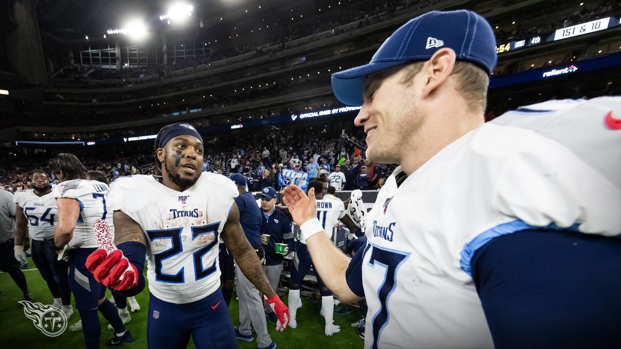 Derrick Henry sends emotional message to Taylor Lewan and Ben