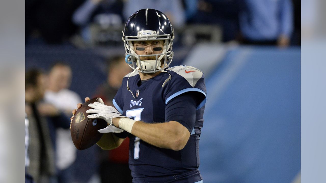 Blaine Gabbert, Titans find way to win without Marcus Mariota