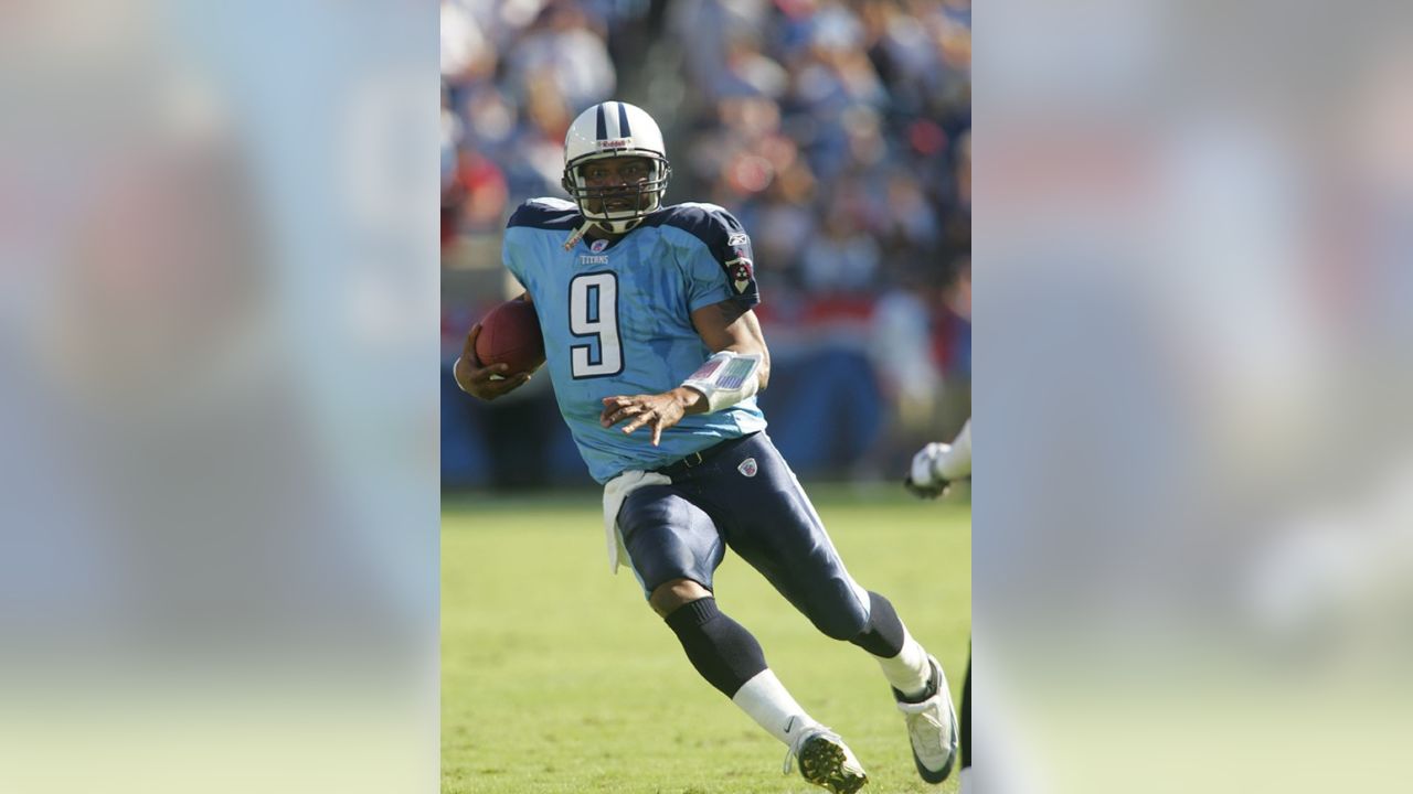 JANUARY 30 2000: Titans quarterback Steve McNair scrambles with the  football as the St. Louis Rams defeated the Tennessee Titans 23-17 to win  Super Bowl XXXIV at the Georgia Dome in Atlanta