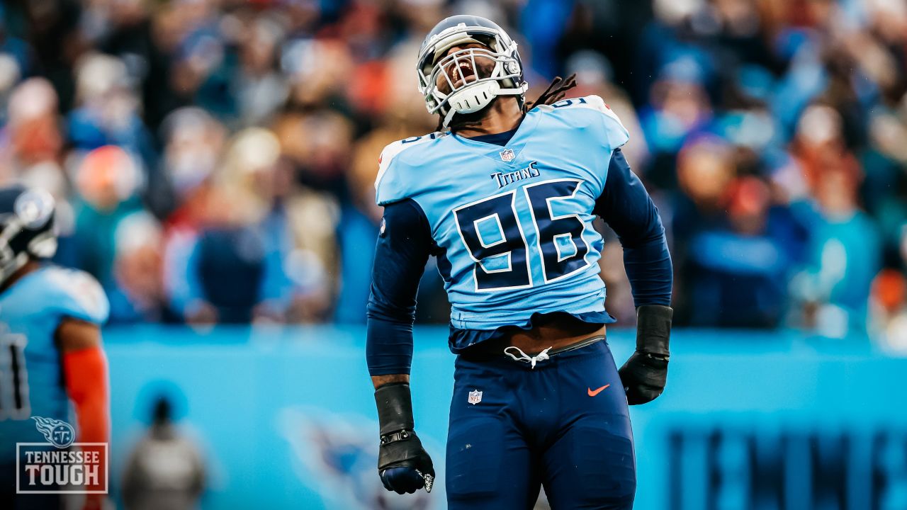 Crown 'Em: Titans Win AFC South With 34-3 Win Over the Dolphins