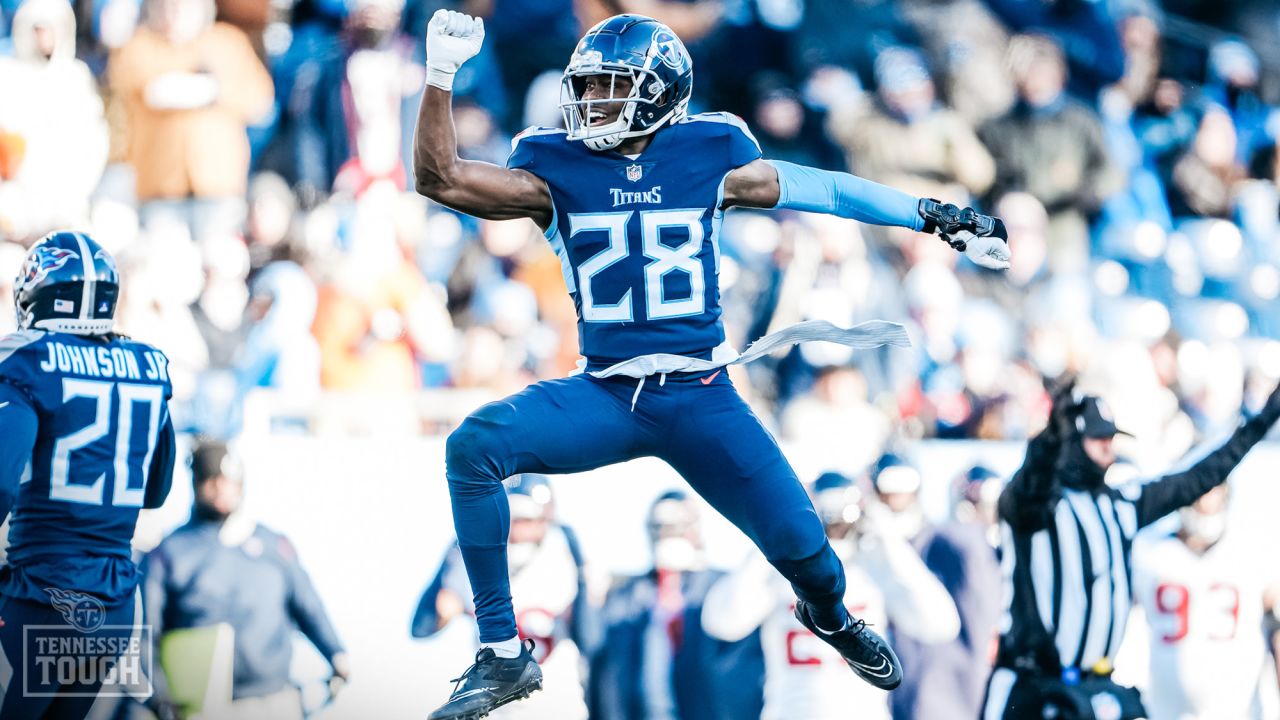 Tennessee Titans defensive back Kevin Byard (31) lines up for the snap  during an NFL football game against the Houston Texans on Sunday, October  30, 2022, in Houston. (AP Photo/Matt Patterson Stock