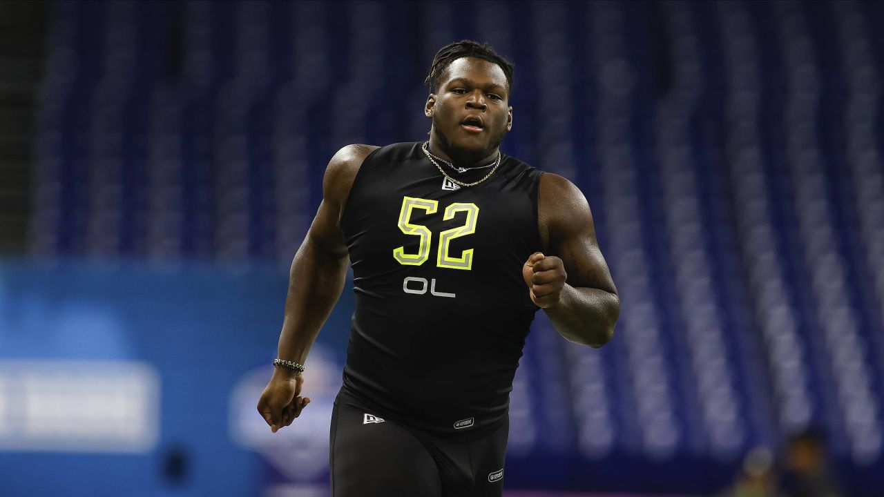 Isaiah Wilson, Titans first-rounder, suspended amid NFL free agency