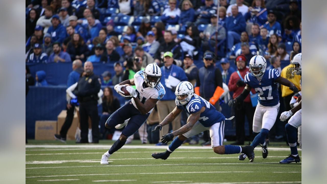 Indianapolis Colts rally late to defeat Tennessee Titans, 34-26