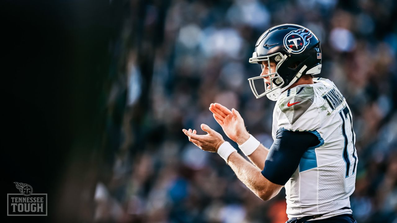 Six Things That Stood Out for the Titans in Sunday's 35-10 Loss to the  Eagles