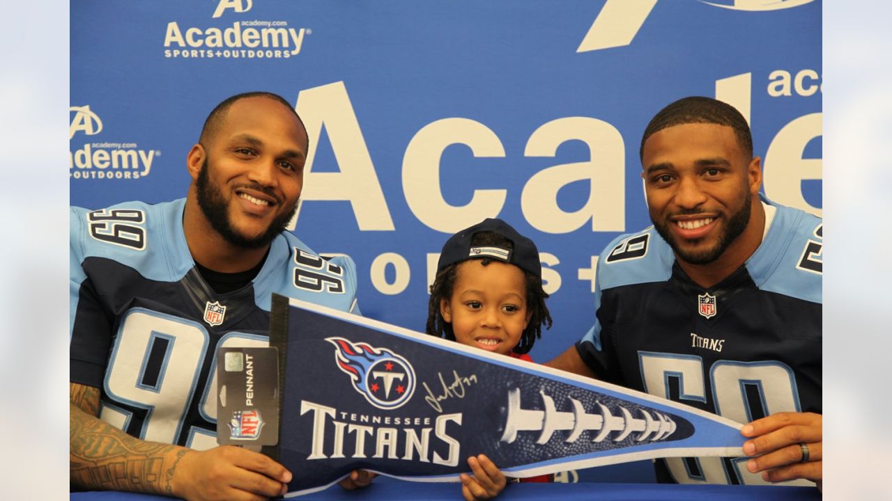 Tennessee Titans on X: Congratulations to Wesley Woodyard (@WoodDro52) on  being named the #Titans nominee for the Walter Payton @NFL Man of the Year  award. #WPMOY #TitanUp Story 