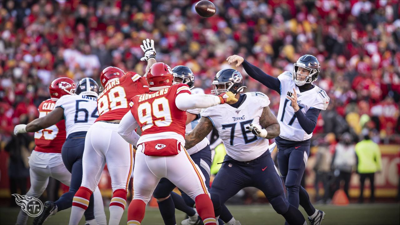 NASHVILLE, TN - AUGUST 20: Tampa Bay Buccaneers linebacker Andre Anthony  (46) rushes the passer during the Tampa Bay Buccaneers-Tennessee Titans Preseason  game on August 20, 2022 at Nissan Stadium in Nashville