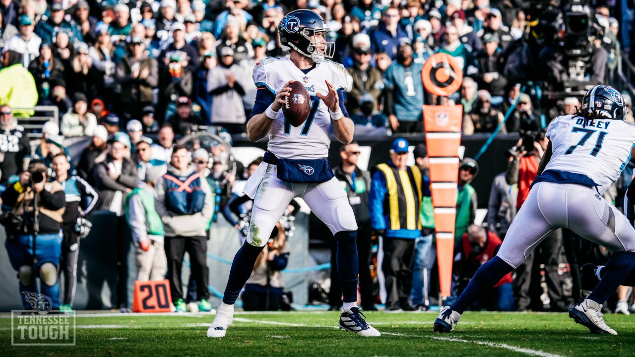 Six Things That Stood Out for the Titans in Sunday's 35-10 Loss to the  Eagles