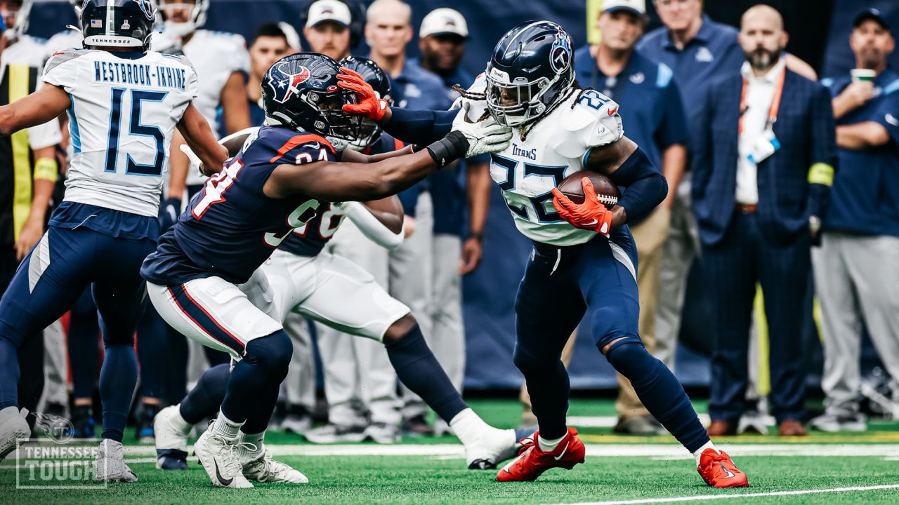 Derrick Henry demolishes Texans for fourth consecutive 200-yard, two-TD game  vs. division rival 