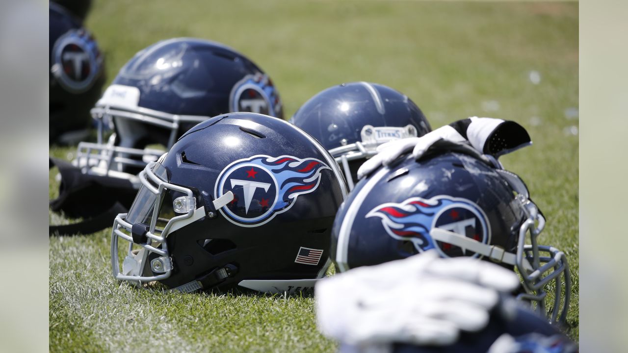 NFL 24 Can Cooler Tennessee Titans