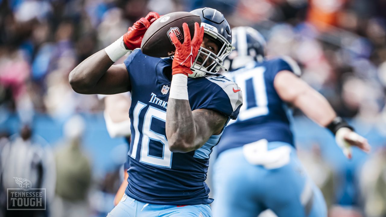 PHOTOS: Denver Broncos fall to Tennessee Titans 17-10 on the road in NFL  Week 10