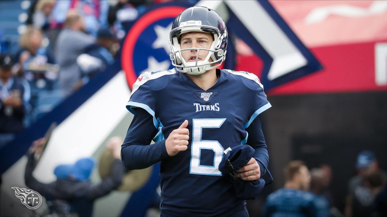 Tennessee Titans punter Brett Kern (6) kicks the ball against the