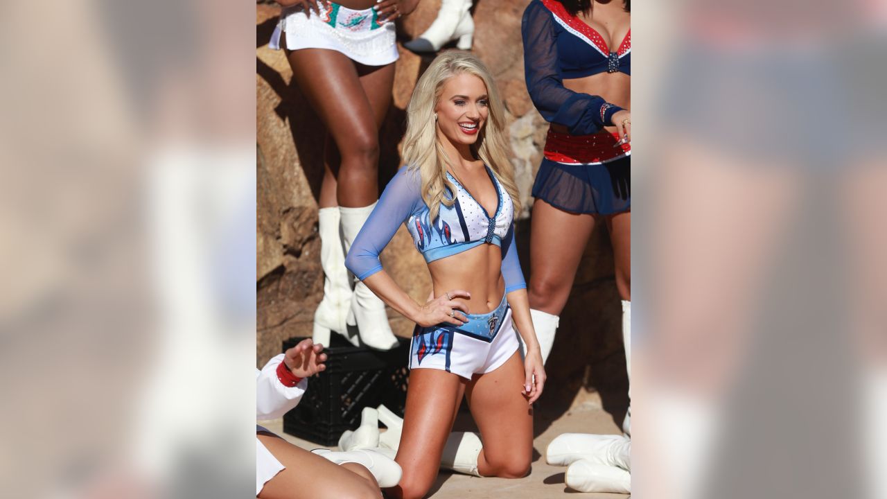 Tennessee Titans Cheerleaders & T-Rac - @Elizabeth__TTC is starting her  second year as Line 1 Captain! Cheers to #TTC Elizabeth and her Line 1  ladies! 