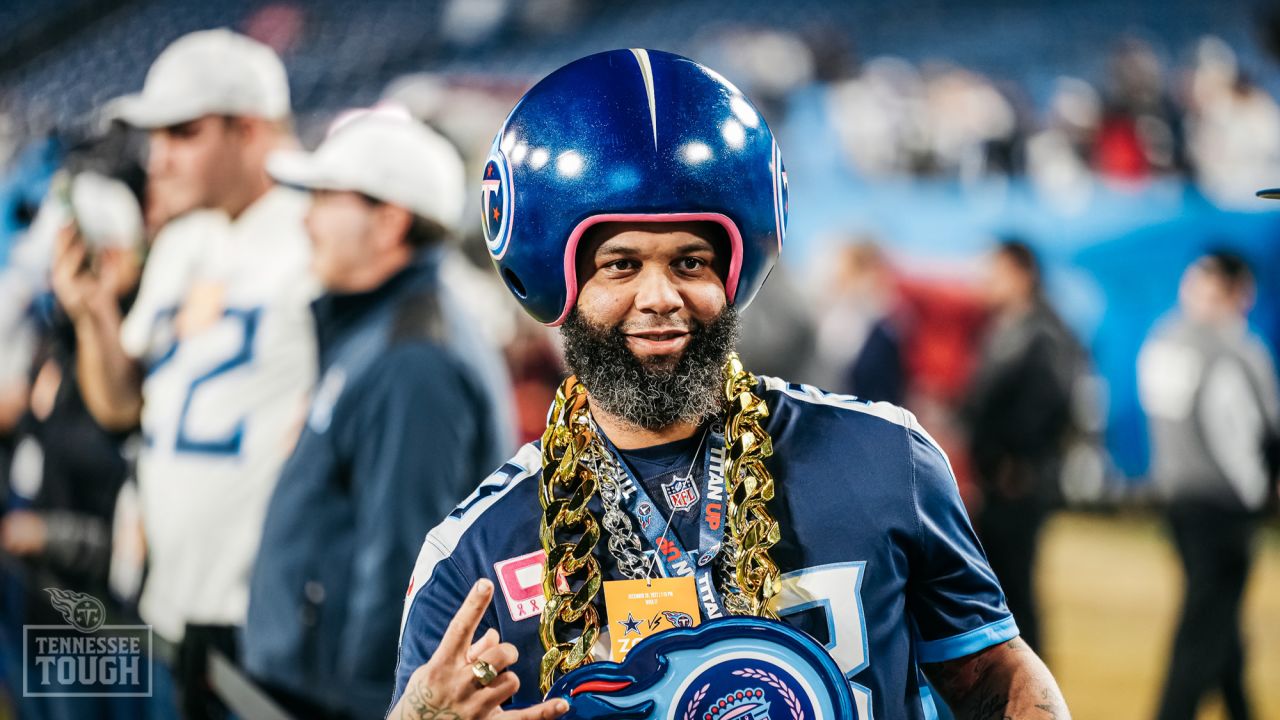 Dallas Cowboys break out a helmet look they've never used before for game  vs. Titans