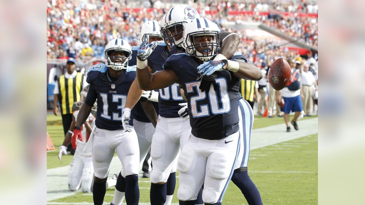 Marcus Mariota Throws 10-Yard TD Pass to Bishop Sankey, Titans vs.  Buccaneers