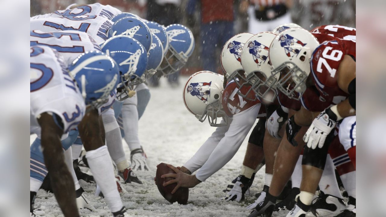 NFL on X: Which team will pick up their 2nd preseason W? @Patriots   @Titans 