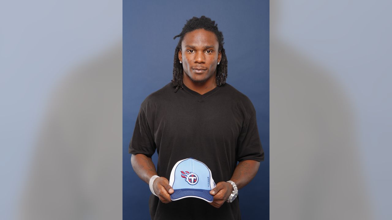 Chris Johnson Will Sign a One-Day Contract to Retire as a Titan on  Wednesday in Nashville