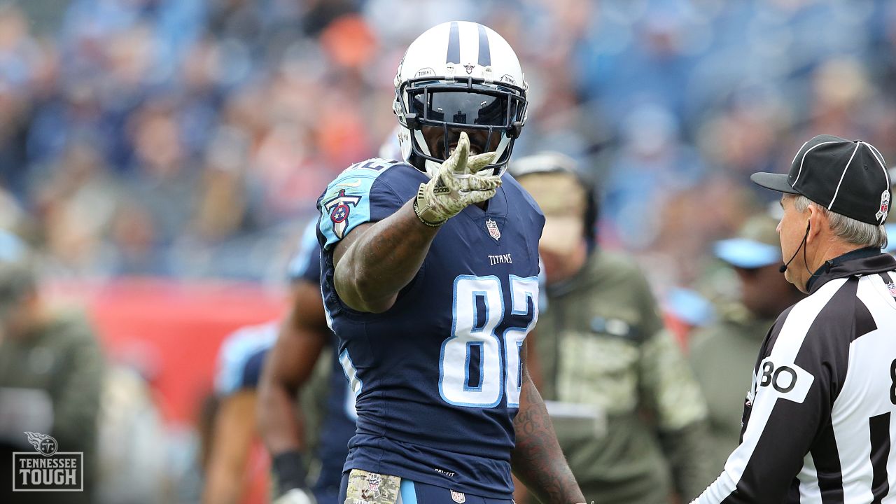 Former 49ers TE Delanie Walker Announces NFL Retirement