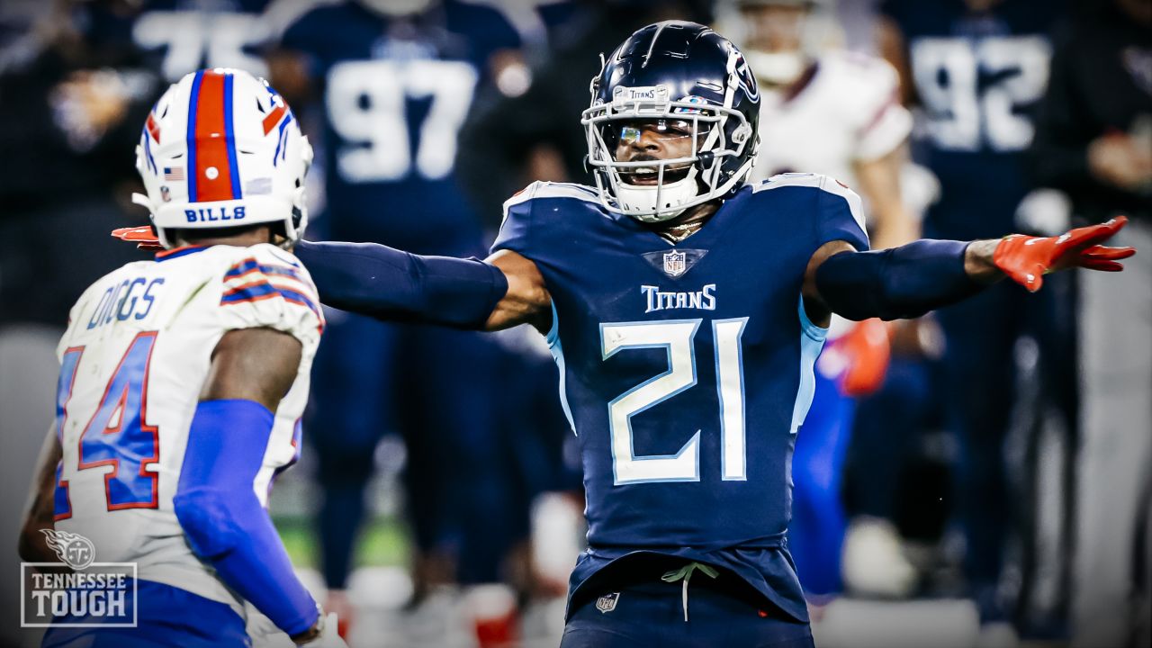 Titans defeat Buffalo Bills 42-16 at Nissan Stadium