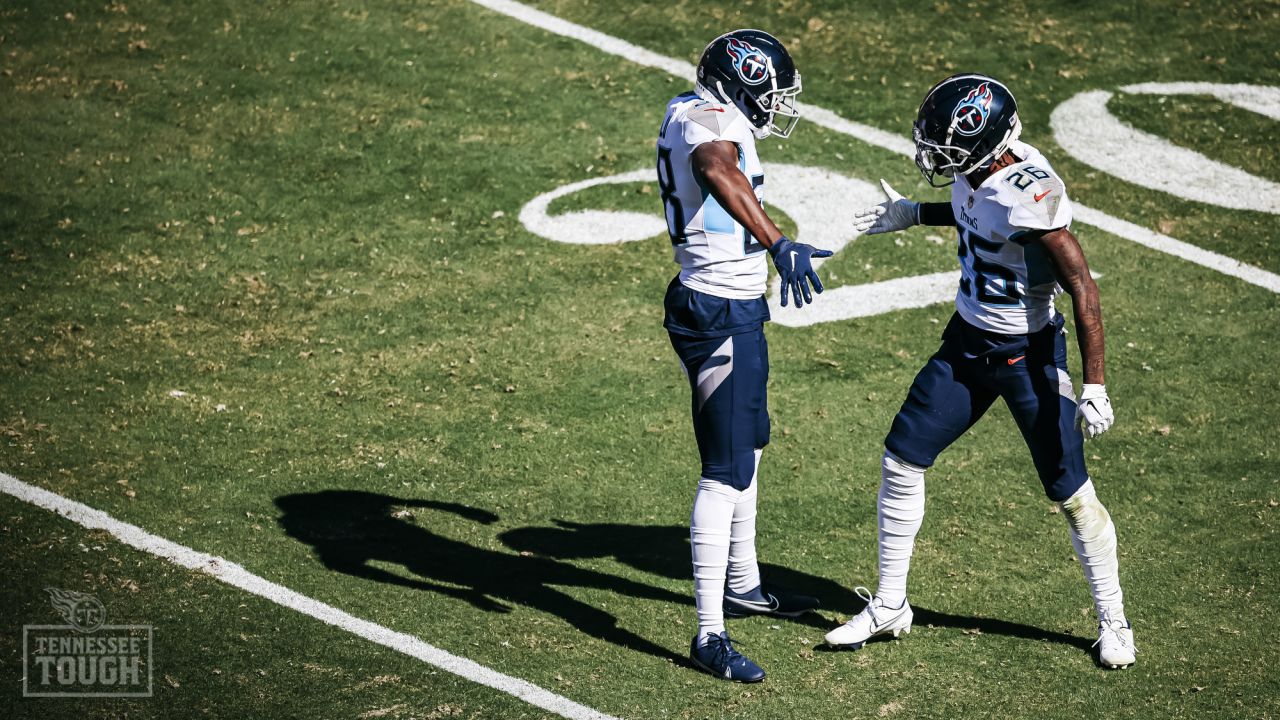 Titans escape Commanders' last threat after goal-line interception