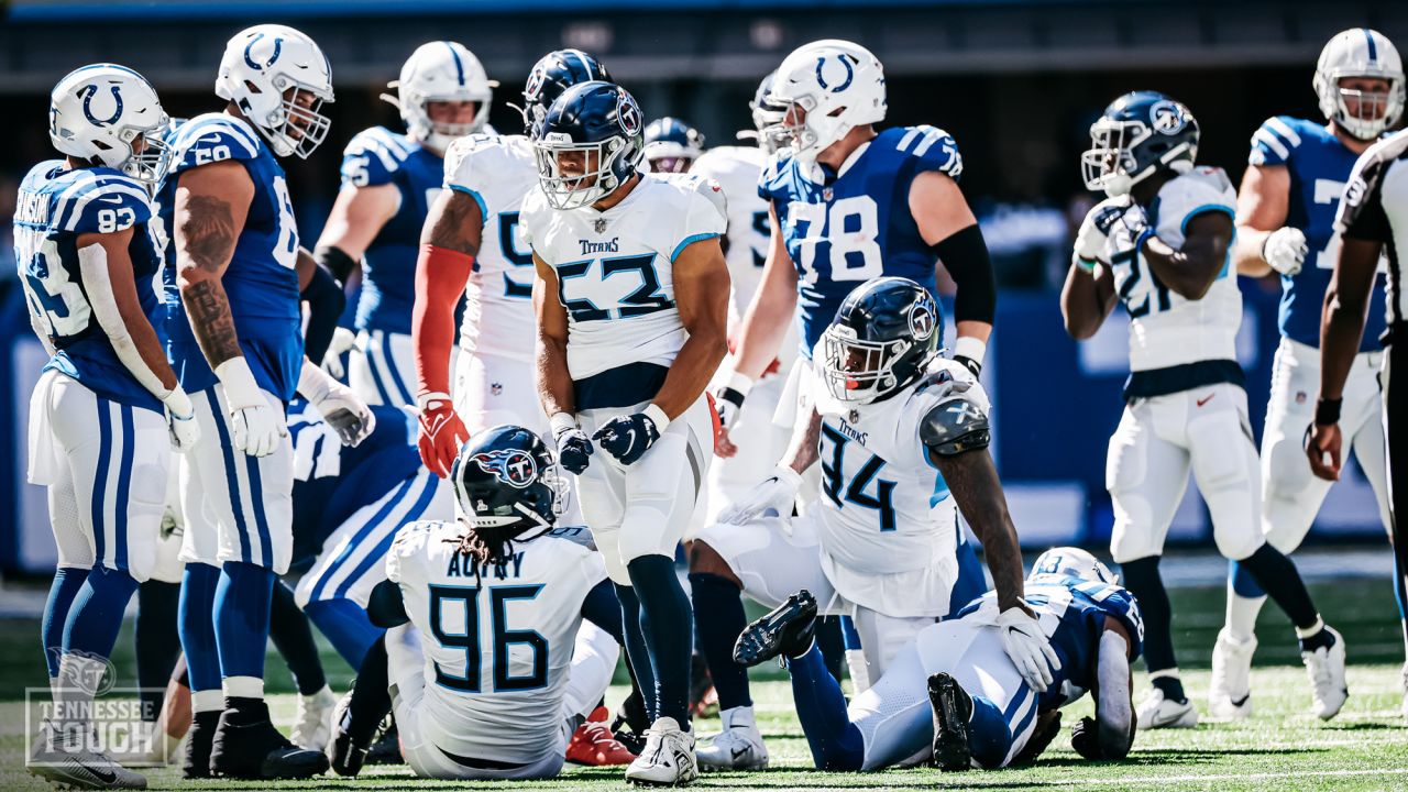 INDIANAPOLIS, IN - OCTOBER 02: Tennessee Titans Nose Tackle Teair Tart (93)  celebrates his