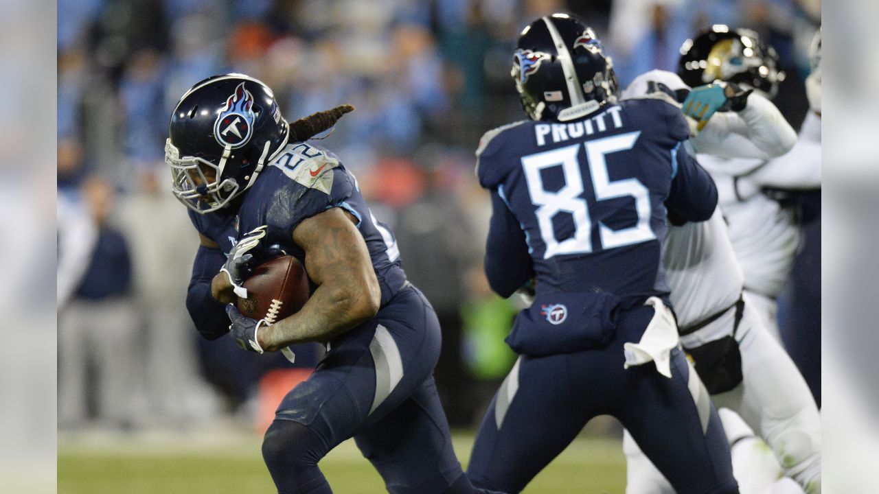 Derrick Henry surpasses Earl Campbell on Titans/Oilers all-time rushing list