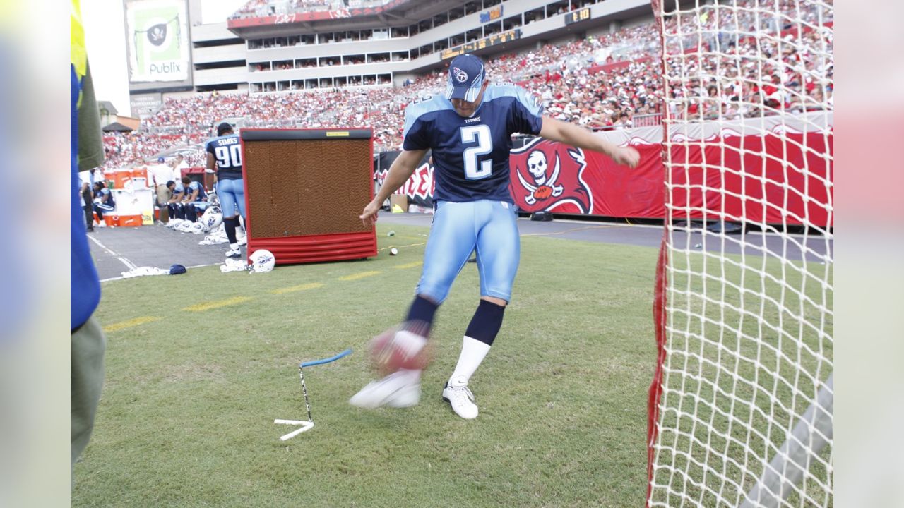 Brett Kern celebrating the life of Rob Bironas : r/Tennesseetitans